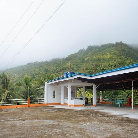 C Star Travellers Inn Oslob Exterior photo
