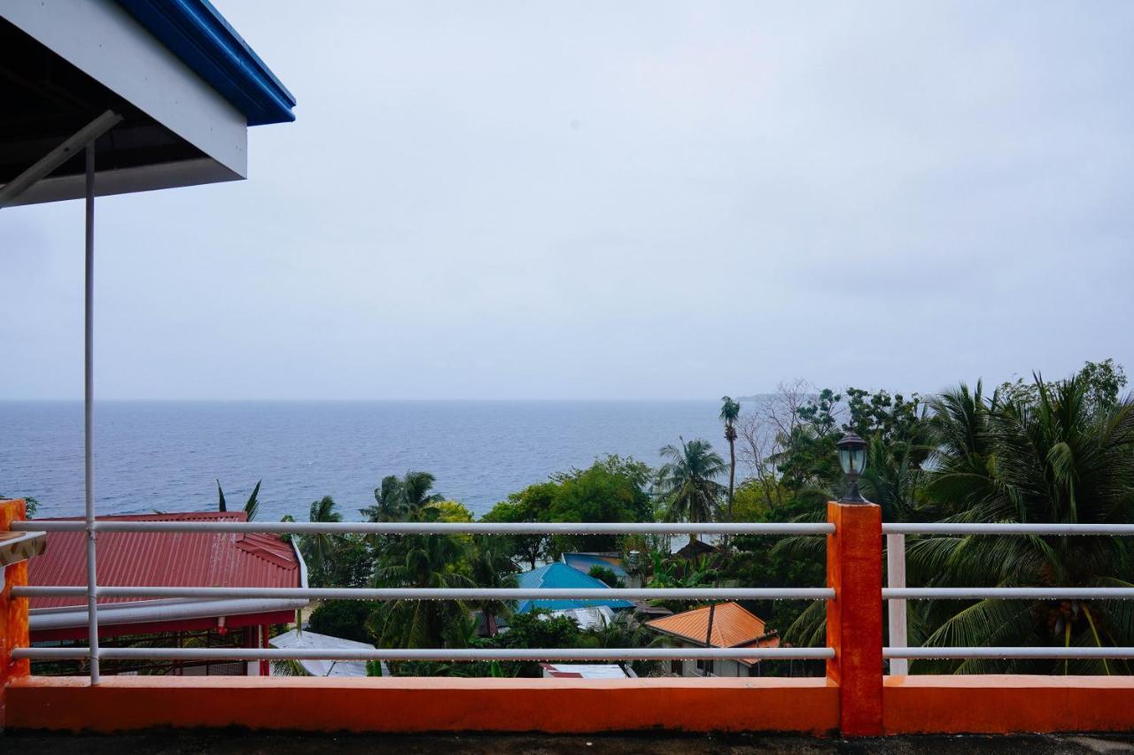 C Star Travellers Inn Oslob Exterior photo